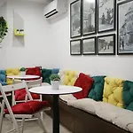 Livi Hotel *