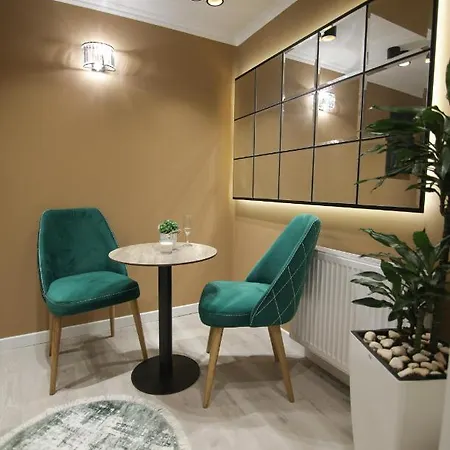 Hotel Livi *