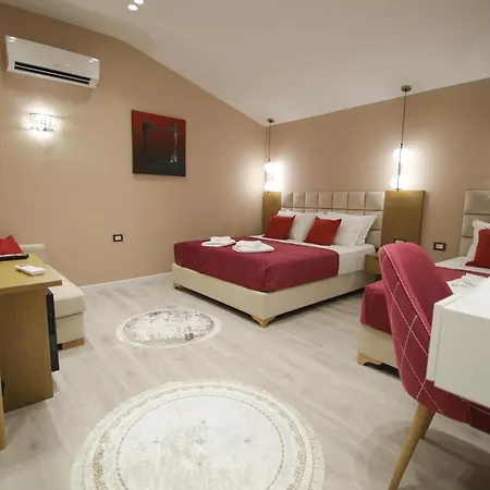 Livi Hotel Korce